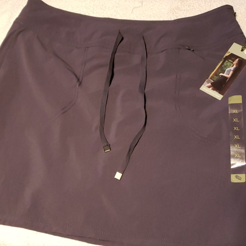Skort